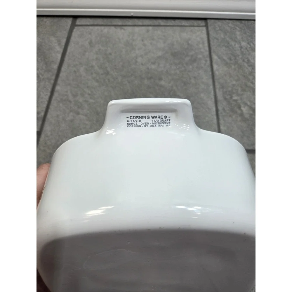 VINTAGE Corning Ware Le Persil La Sauge 1.5 Quart A-1  1/5-B W/Lid